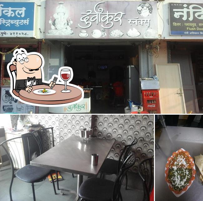The image of food and interior at Durvankur Snacks & Bhojnalaya