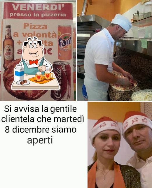 Goditi qualcosa da bere a Pizzeria d'asporto Quattro Stagioni