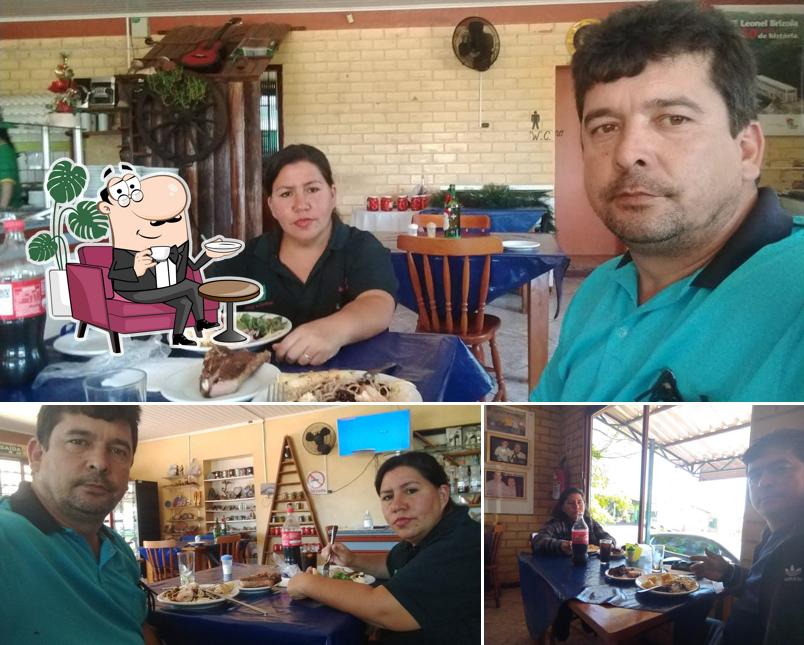 Veja imagens do interior do Churrascaria Ágata