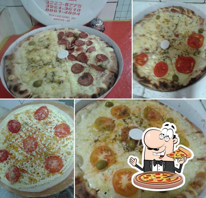 Escolha pizza no Pizzaria Nova Litoral LTDA