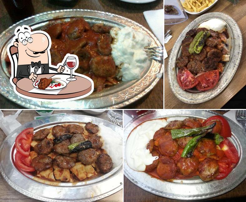 Try out meat meals at Yesil Izgara Pideli Kofte