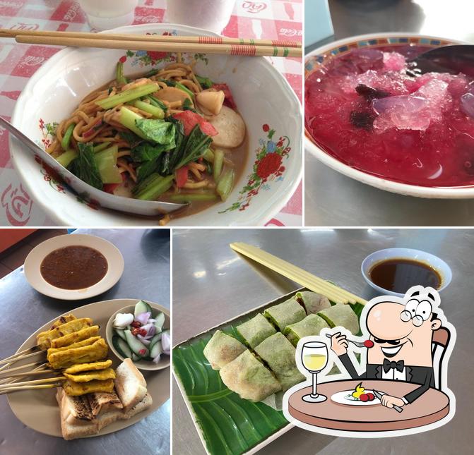 Food at Lock Tien