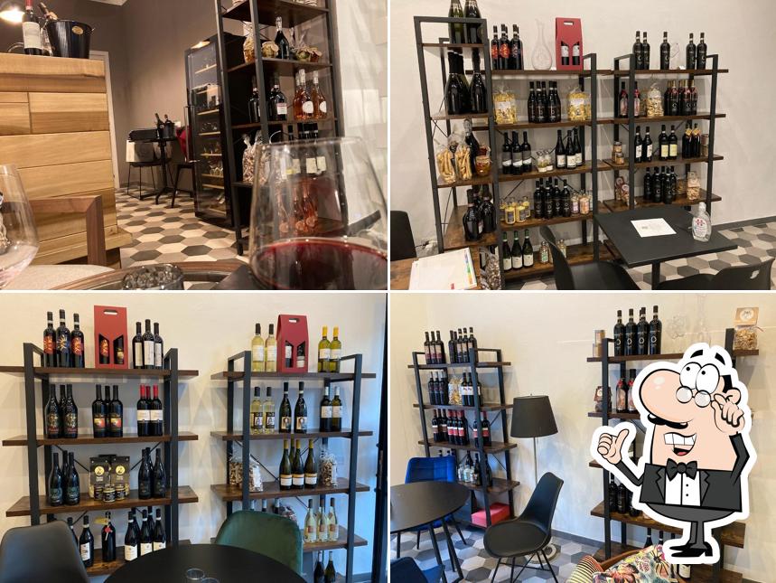 Dai un'occhiata agli interni di Experience Wine Milano