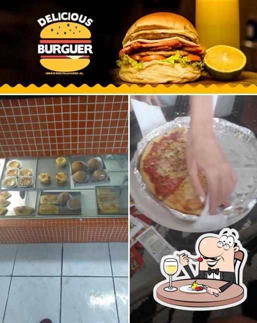 Еда в "Delicious Burguer Sanduicheria"