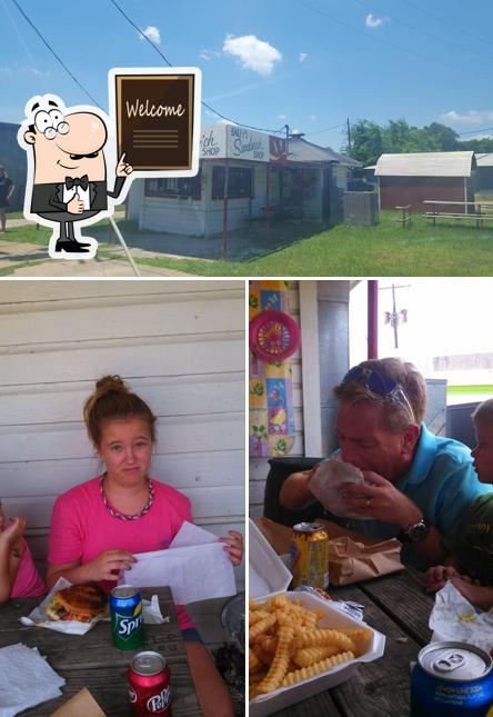 Bailey's Sandwich Shop in Coushatta Restaurant reviews