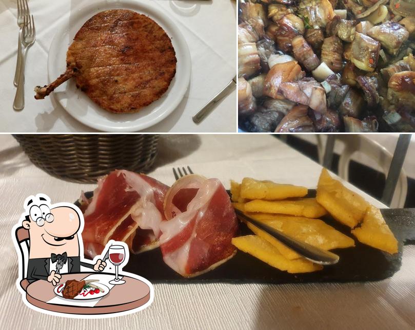 La Carrubba - Trattoria tipica - Ristorante - Cucina Tipica - Sant'Agata di Militello offre piatti di carne