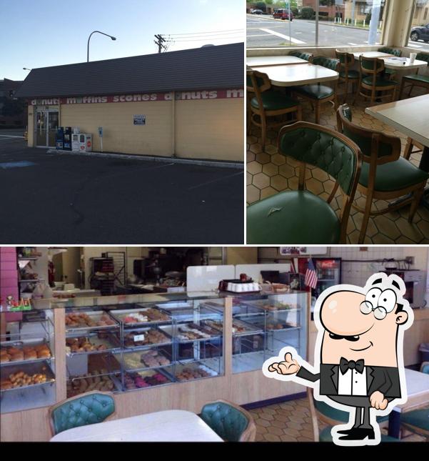 Donut & Muffin Factory in Auburn Restaurant menu and reviews