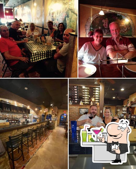 Bella Napoli Pizzeria & Restaurant, 1938 Kings Hwy in Port Charlotte