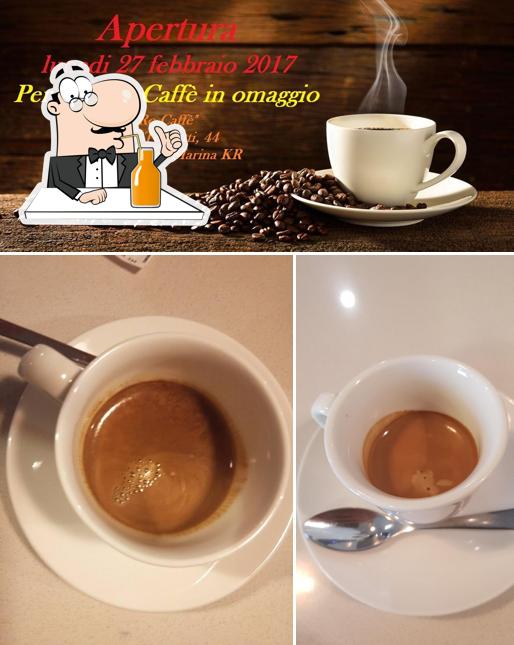 Goditi un drink a Ro Caffè Torrefazione