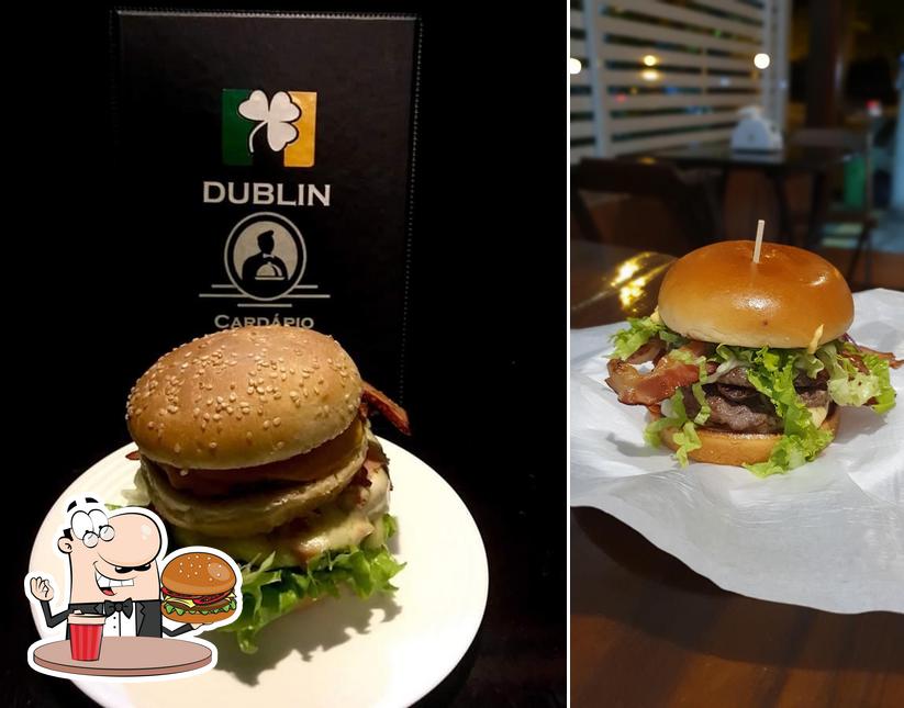 Experimente um hambúrguer no DUBLIN PUB (Fechado)