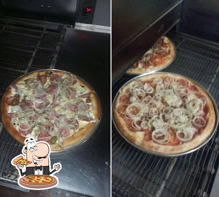 Peça diferentes tipos de pizza