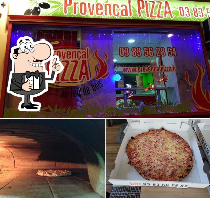 Regarder cette photo de Provencal Pizza