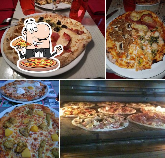 Choisissez des pizzas à LE DONATELLO