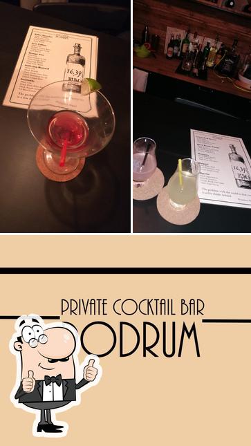 Guarda questa immagine di PodRum private cocktail bar