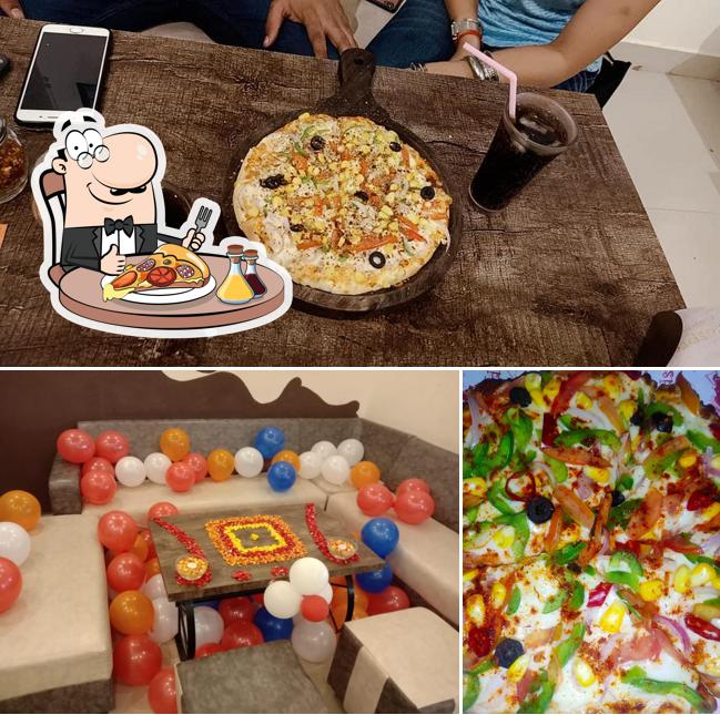 Try out pizza at Frespresso Cafe
