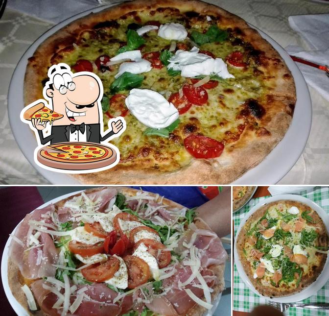 Scegli una pizza a Pizzeria San Cassano