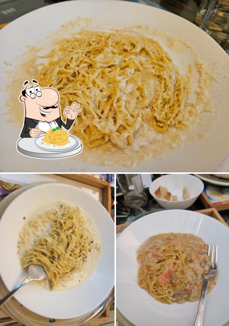 Spaghetti alla carbonara al Plin e Tajarin