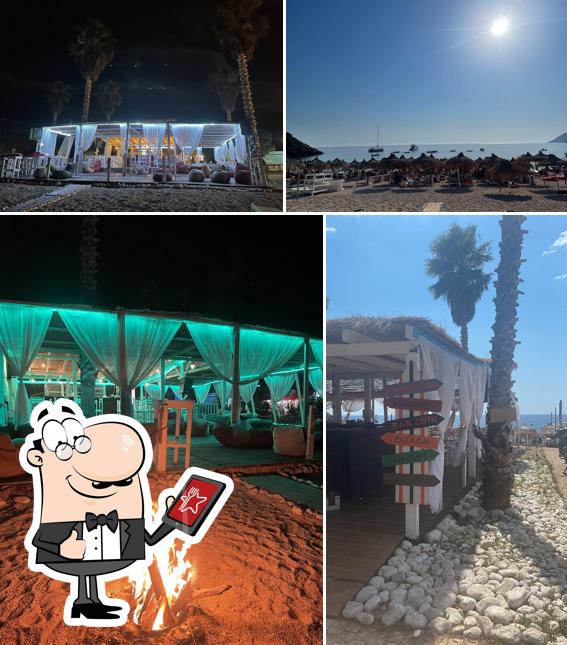 Friends Beach Bar