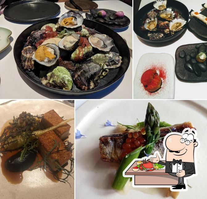 Попробуйте блюда с морепродуктами в "Kazuki's Restaurant"