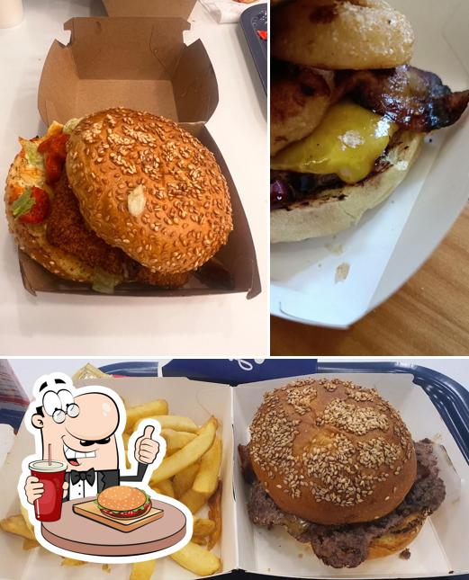 Отведайте гамбургеры в "Foodies Restaurant - Dijon Faubourg Raines"