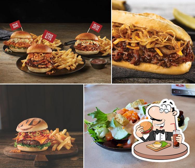 Montana’s BBQ & Bar