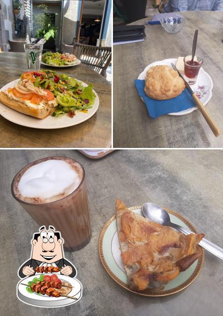 Sister Café