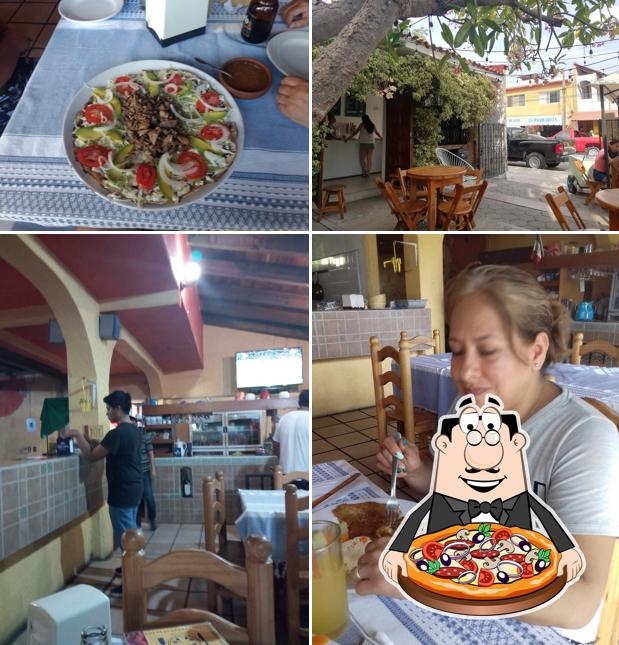 Try out pizza at La Crucesita