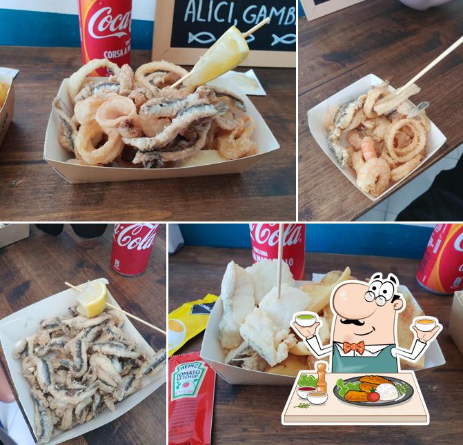 Calamari fritti al Ristorante street food " Fish & Cips"