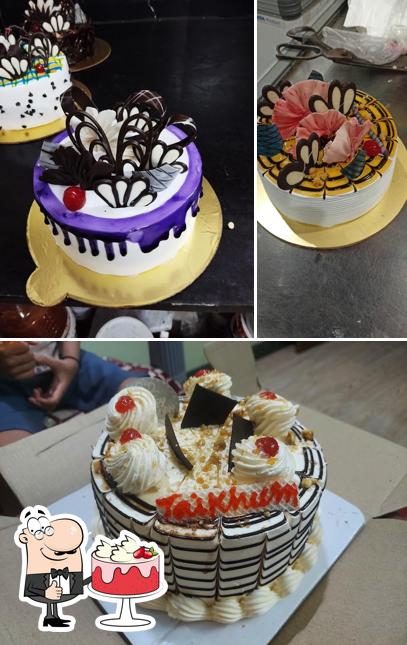 Red velvet cake at Ever Fresh Bakery