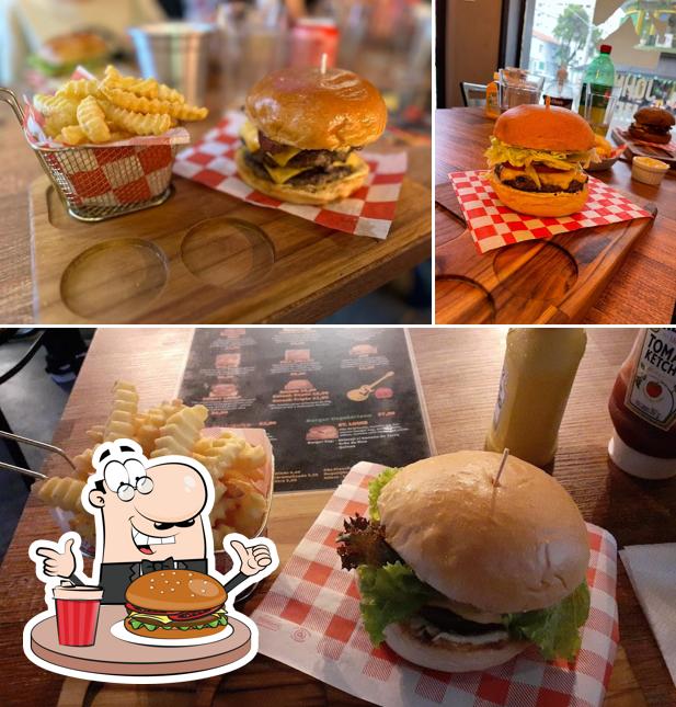 Peça um hambúrguer no Johnny Be Burger