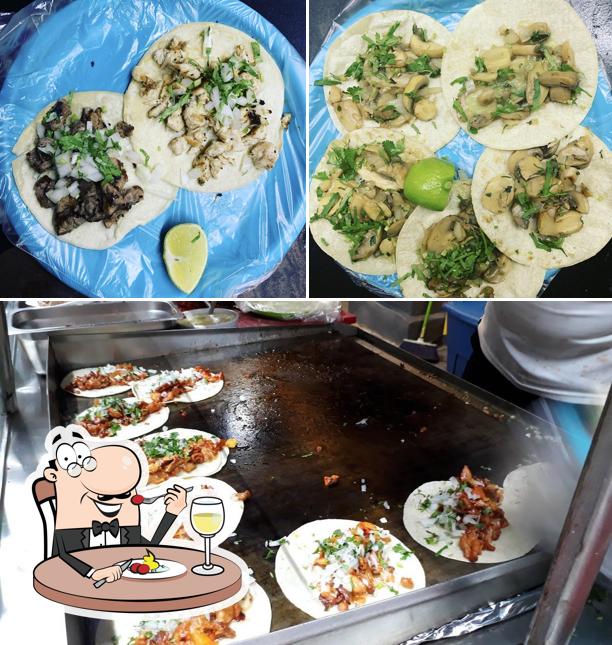 Meals at Tacos y Tortas El Tío