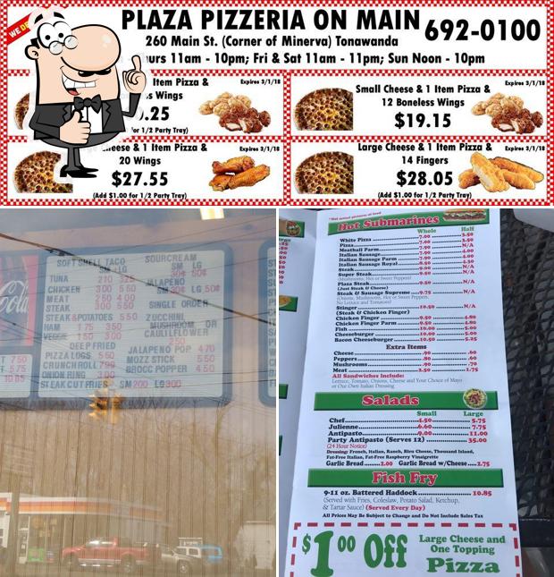 Взгляните на фотографию пиццерии "Plaza Pizzeria On Main"