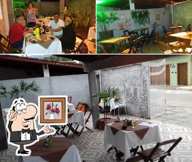 Veja imagens do interior do Altas Horas Restaurante E Pizzaria