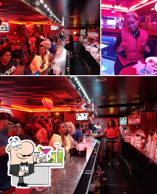 Fat Boyz Bar & Grill in Ecorse Restaurant reviews