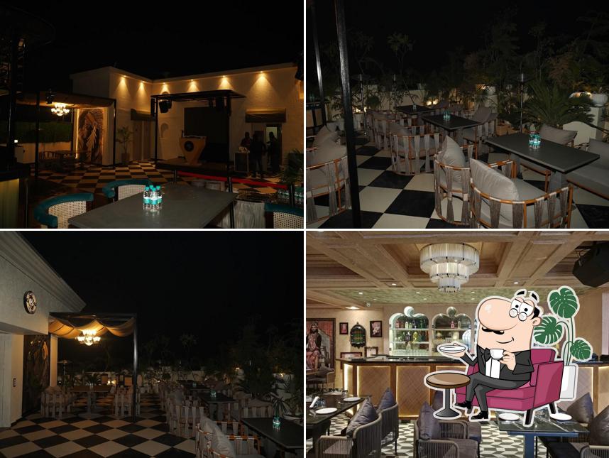 VYB Bar & Lounge