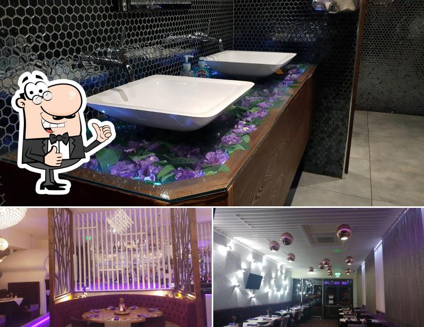 Purple Lounge in Astley Restaurant menu and reviews