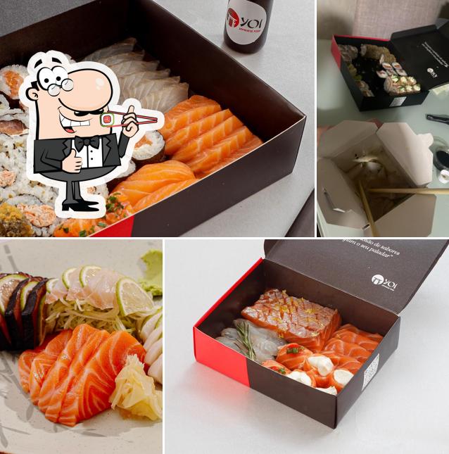 Rolos de sushi são servidos no Yoi Japanese Food - Delivery Sushi