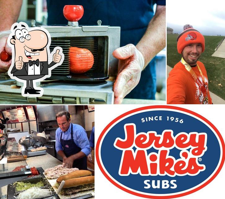 Look at this pic of Jersey Mike's Subs