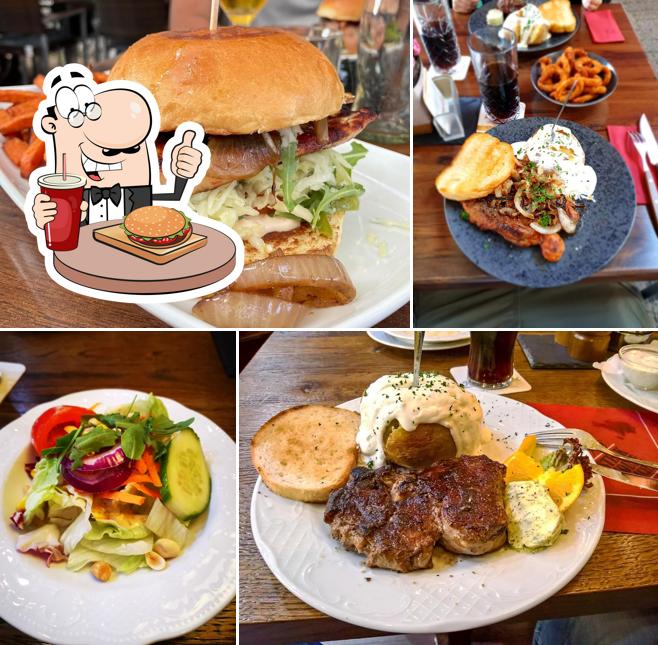 Order a burger at Steakhouse Apache