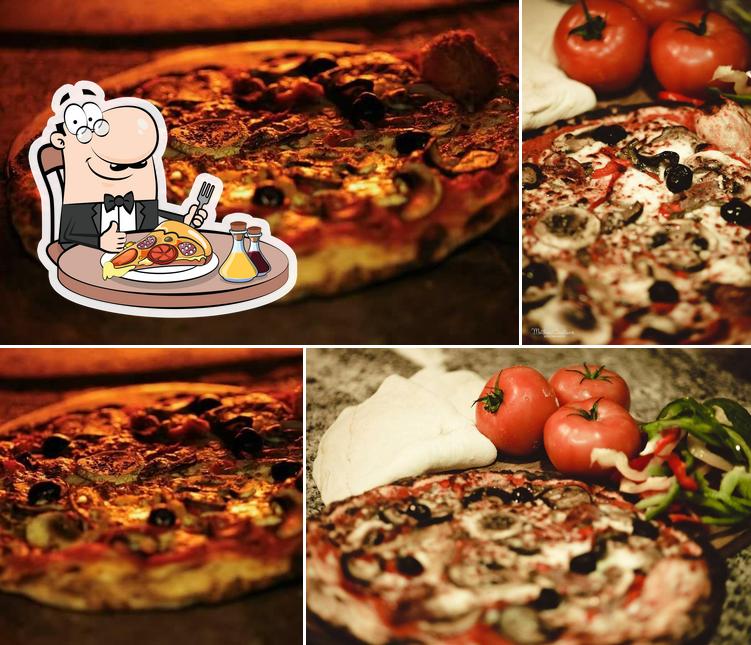 Essayez des pizzas à Pizza Di Napoli