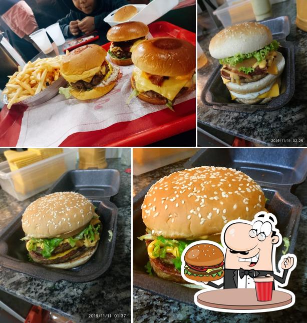 Delicie-se com um hambúrguer no Experimenta Lanches