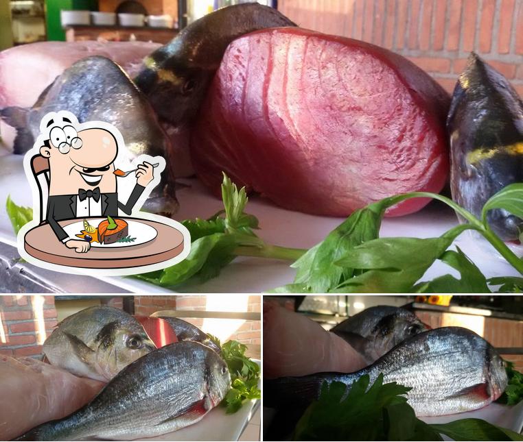 Ristorante Pizzeria Braceria I Girasoli propone un menu per gli amanti del pesce