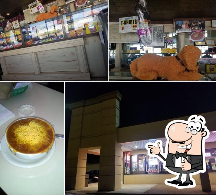 Lindy's Chili & Gertie's Ice Cream, 7600 S Pulaski Rd in Chicago