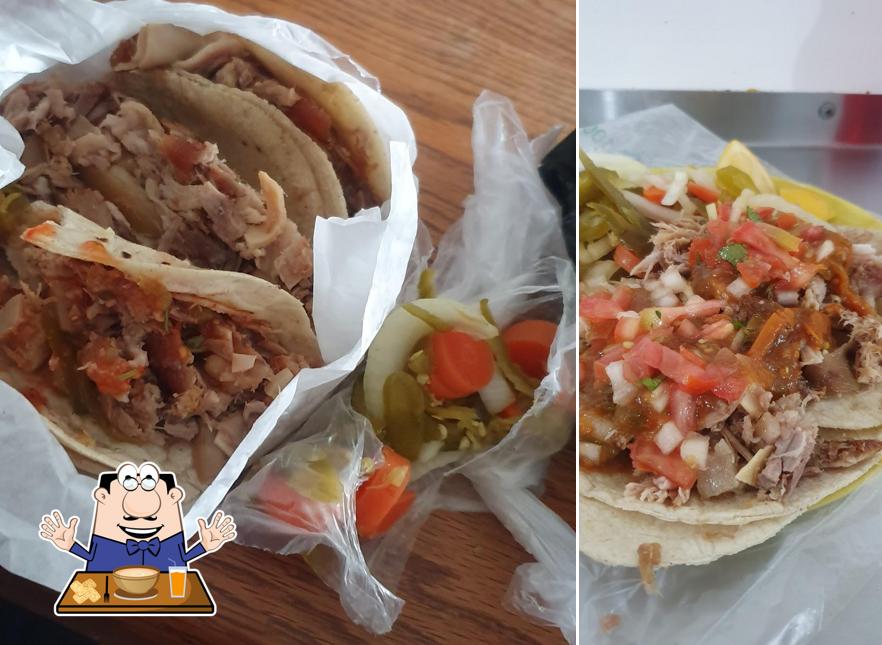 Еда в "Tacos Garcia"