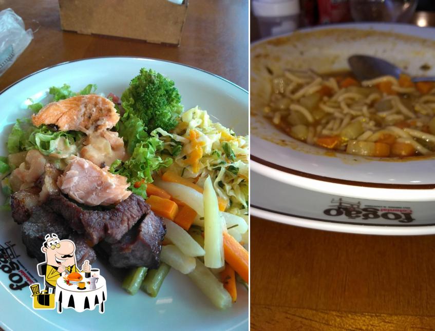 Comida em Fogão Colonial