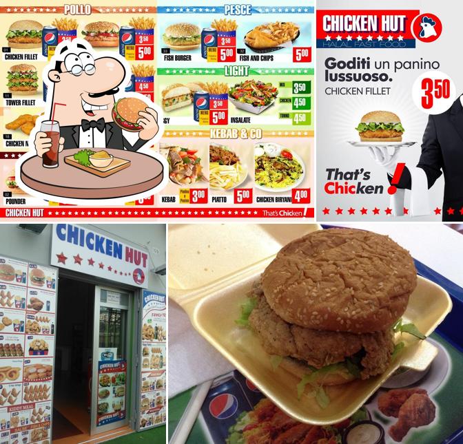 Ordina un hamburger a CHICKEN HUT