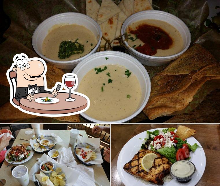Еда в "Taziki's Mediterranean Cafe - Clearwater"