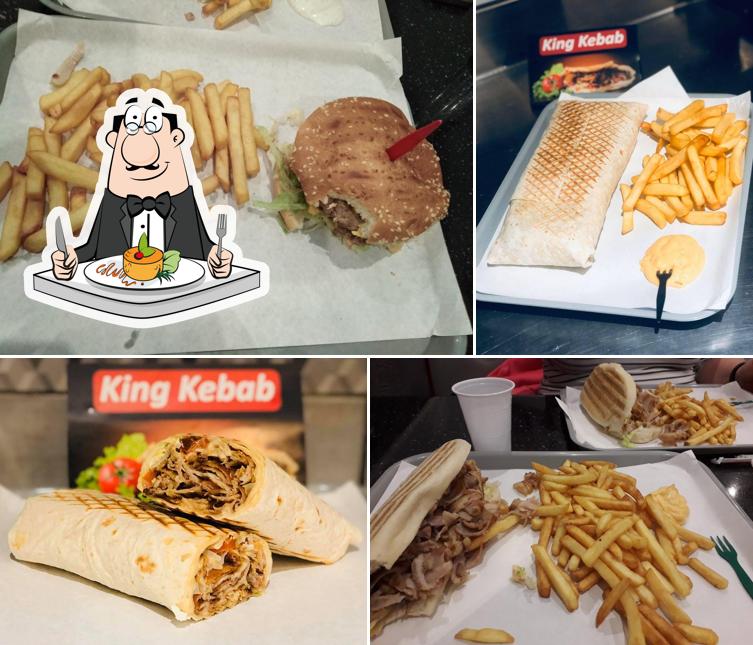 Гамбургер и сэндвич с рваной свининой в "King Kebab"