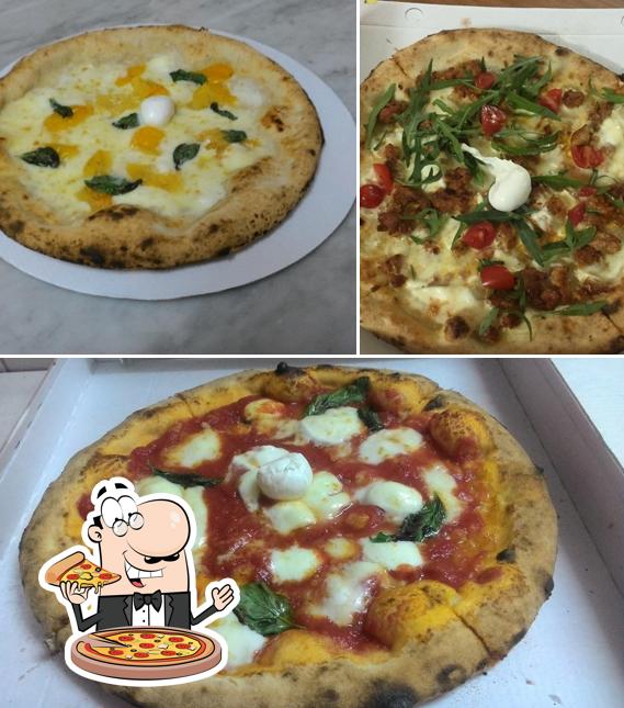 Prenditi una pizza a Pizzeria L'Oasi