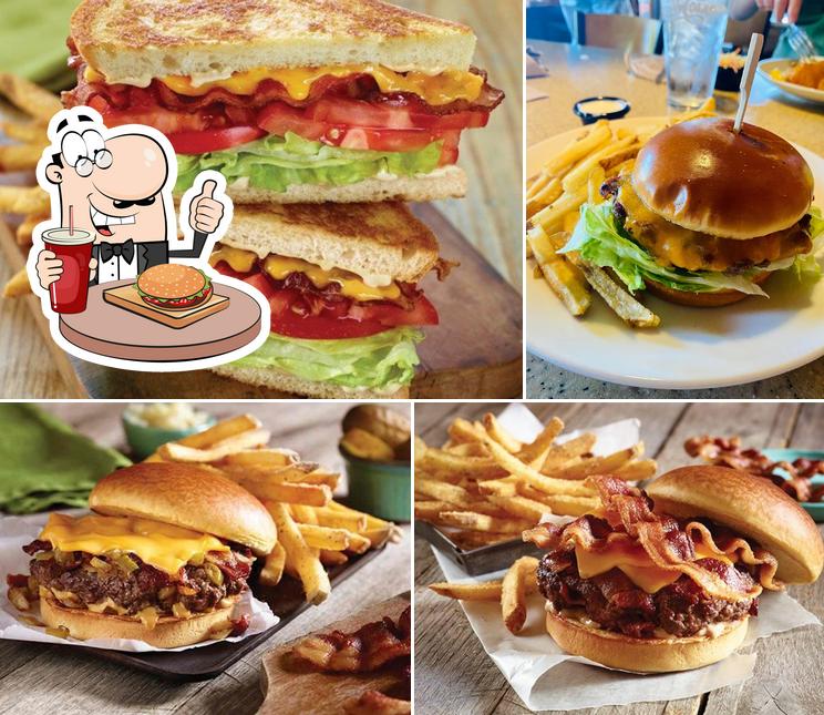 Applebee's Grill + Bar, 16518 Meridian Ave E in Puyallup Restaurant